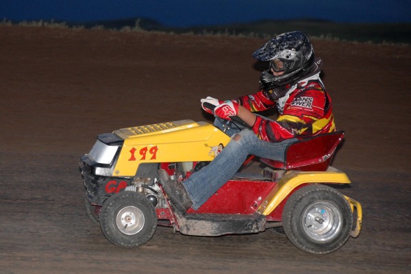 2013 LAWN 199 89.JPG