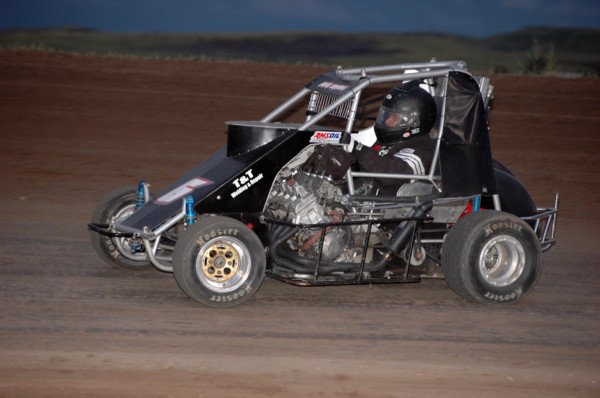 2013 MINI 6 NATE HAND 89D.JPG