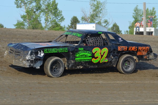 2013 B 32 LINDSEY HANSEN 74A.jpg