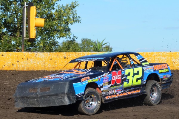 2013 ST 32 JORDAN TOLLAKSON 728A.jpg