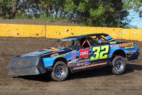 2013 ST 32 JORDAN TOLLAKSON 728B.jpg