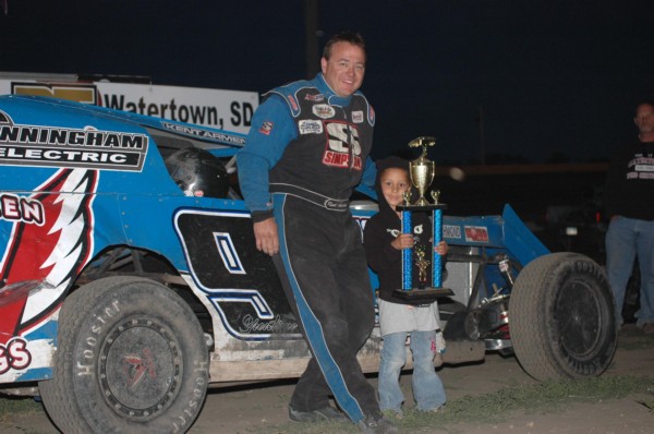 2013 X M KENT ARMENT AND TROPHY 728.jpg