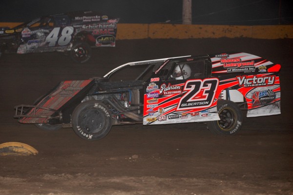 2013 M 23 MATT GILBERTSON 728A.jpg