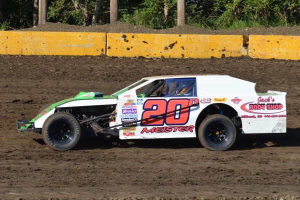 2013 MW 20 AARON MEISTER 728A.jpg