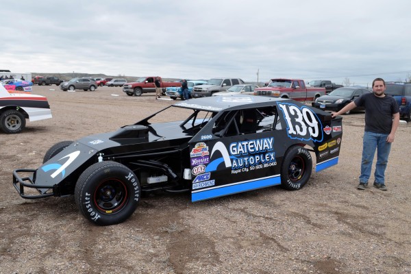2014 MW 139 RYAN FEATHERSTONE 53B.jpg
