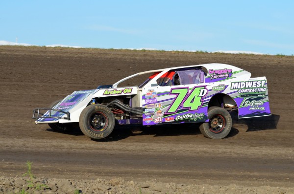 2014 MW 74 DARYL GREGOIRE 75C.jpg
