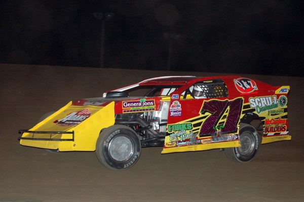 2014 M 71 DUSTIN STRAND 919A.jpg