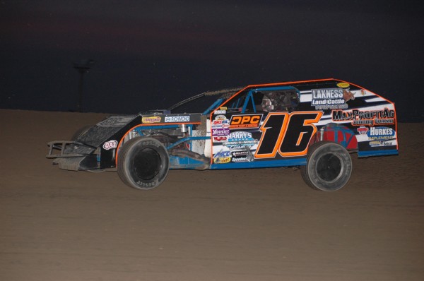 2014 MW 16 GREG KWASNIEWSKI.jpg