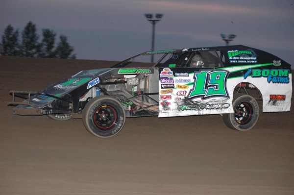 2014 MW 19 LUCAS RODIN 919.jpg