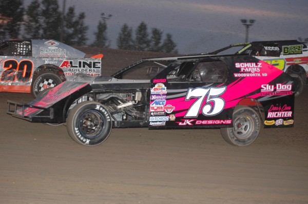 2014 MW 75 DALTON POURIES 919.jpg
