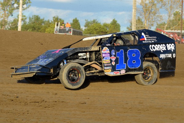 2014 MW 18 RYAN FIKE 920A.jpg
