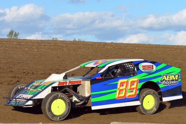 2014 MW 89 KYLE ZITTLEMAN 920.jpg