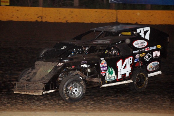 2014 X MW WARD MAKING A MOVE 68.jpg