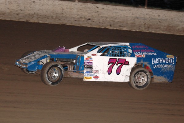2015 MW 77 NICK KIRCHHEVEL 87.jpg