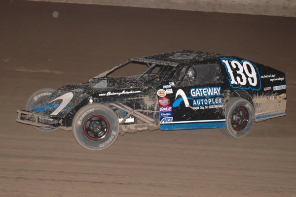 2015 MW 139 RYAN FEATHERSTONE 87.jpg