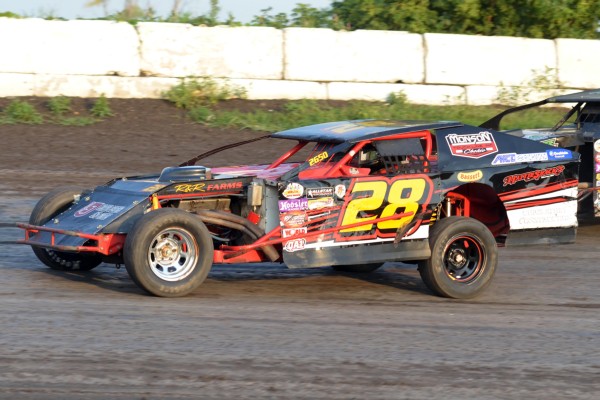 2015 MW 28 JOSH BACKMAN 814A.jpg