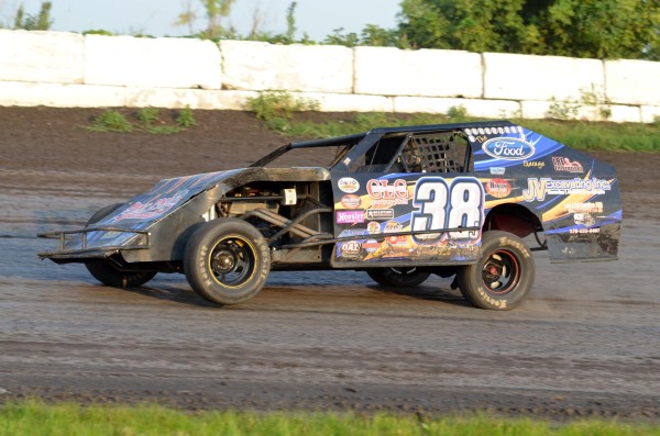 2015 MW 38 JASON VEJTRUBA 814.jpg