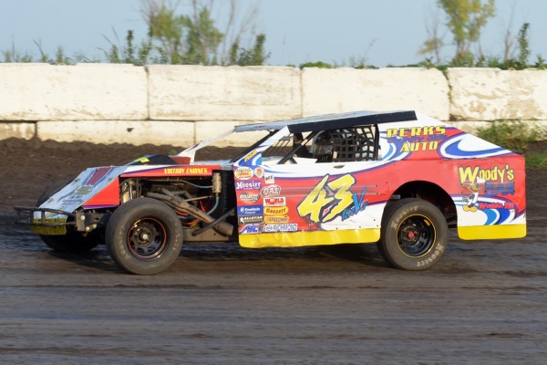 2015 MW 43 CHAD VANOVERBEKE 814.jpg