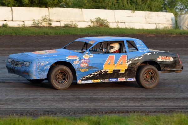 2015 ST 44 JEREMY GRINAGER 814.jpg