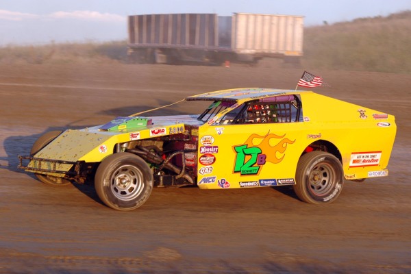 2015 MW 12 TREVOR BENNETT 711A.jpg