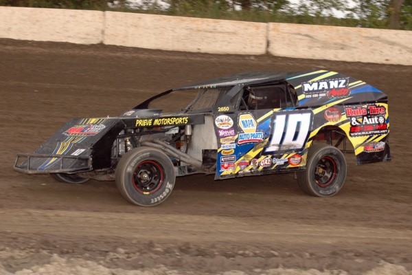 2015 MW 10 JUSTIN VANEPS 813A.jpg