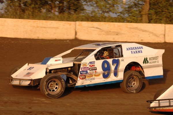 2015 M 97 PETE LOECKEN 813.jpg