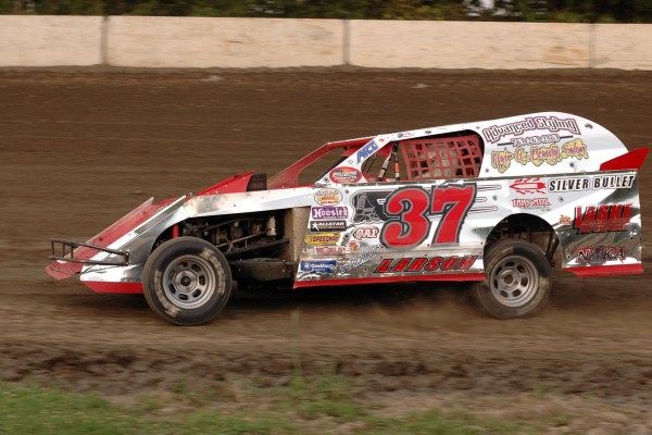 2015 M4 37 DEAN LARSON 813.jpg