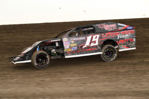2016 MW 19 LUCAS RODIN 722A.jpg
