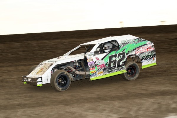 2016 MW 62 AARON MICHEL 722A.jpg
