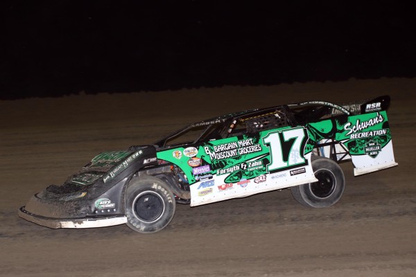 2016 A 17 TYLER LAMBERT 722A.jpg