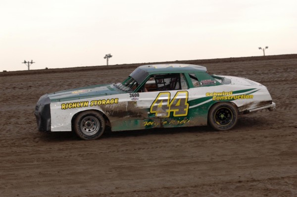 2016 B 44 AUSTIN GEIGLE 722A.jpg