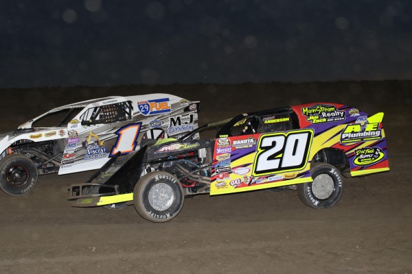 2016 M 20 TREVOR ANDERSON 722A.jpg