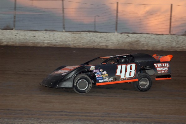 2016 A 48 TYLER AMUNDSON 527A.jpg