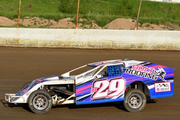 2016 MW 29 GRANT BOLT 527.jpg