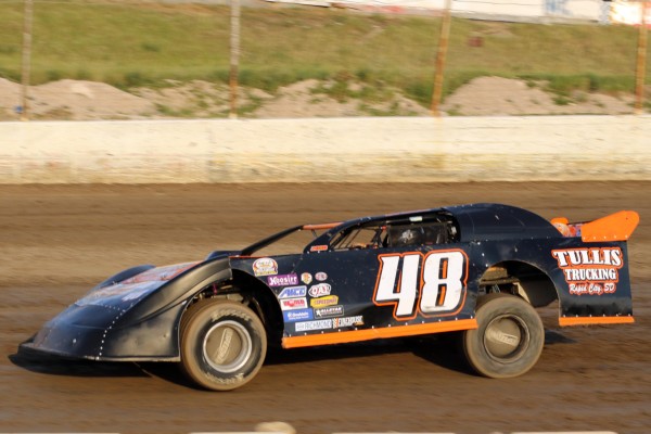 2016 A 48 TYLER AMUNDSON 624A.jpg