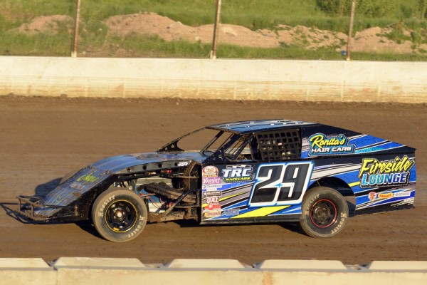 2016 MW 29 TY MILLER 63A.jpg