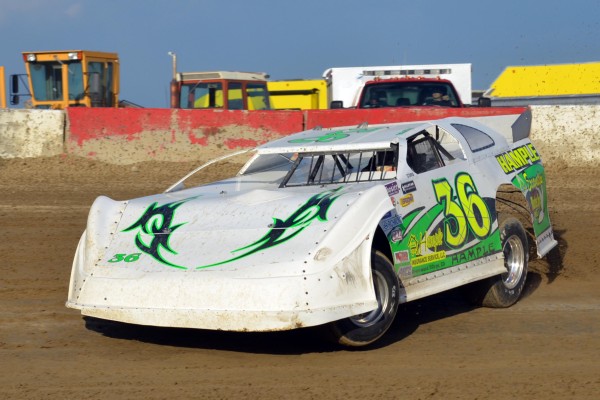 2016 A 36 KELLY HAMPLE 73A.jpg