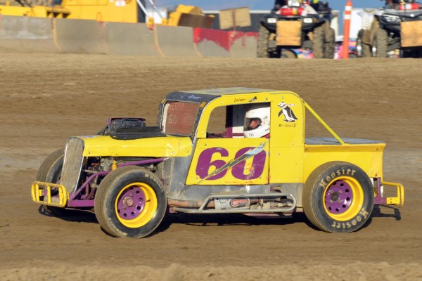 2016 DW 60 JOHN GARDNER 73.jpg