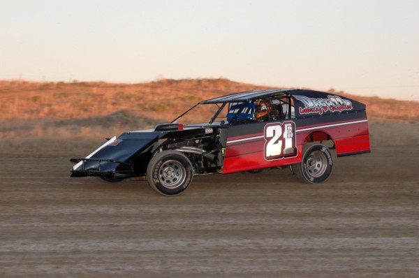 2016 M 21 JOHN ROBERTSON 716C.jpg