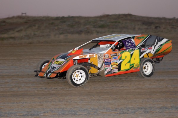 2016 MW 24 PERRY BENNETT 716.jpg