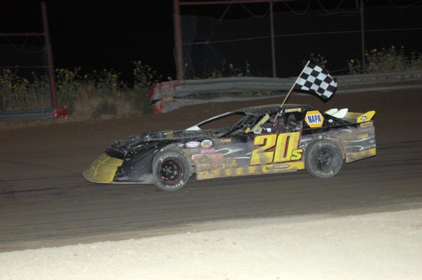 2016 XX WINNER-MIKE STEWARD 86.jpg