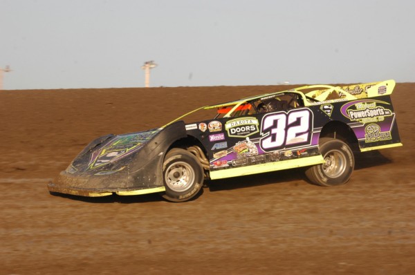 2017 A 32 PAT WEISGRAM 77C.jpg