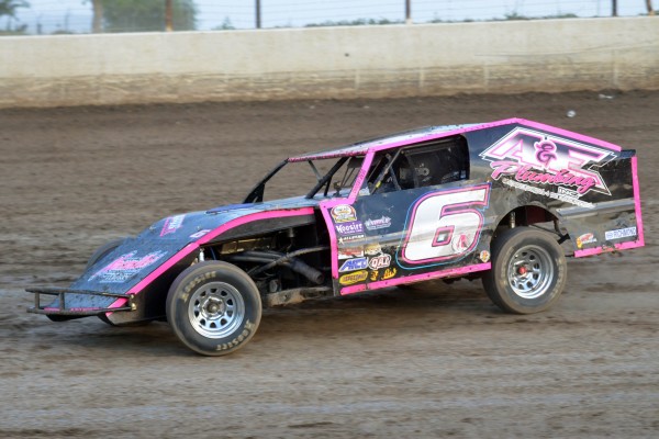 2017 MW 6 JAMIE NEUMILLER 721A.jpg