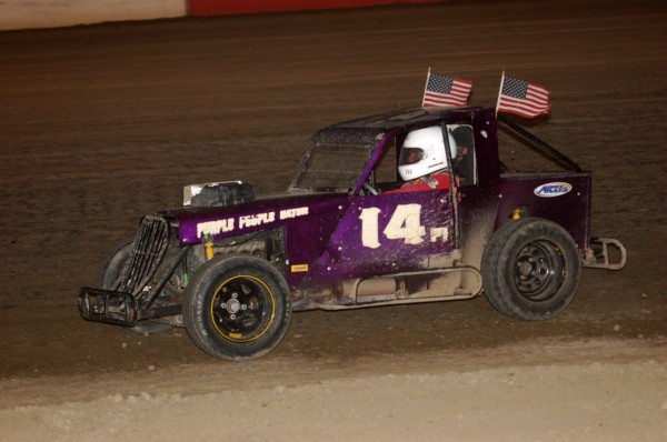 2017 DW 14 JOHN GARDNER 73A.jpg