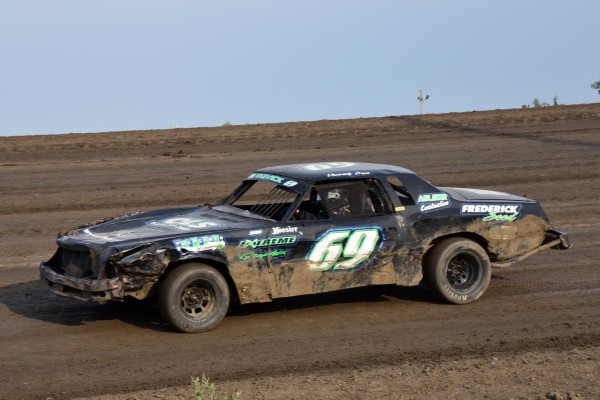 2018 B 69 WADE VASVICK 83A.jpg