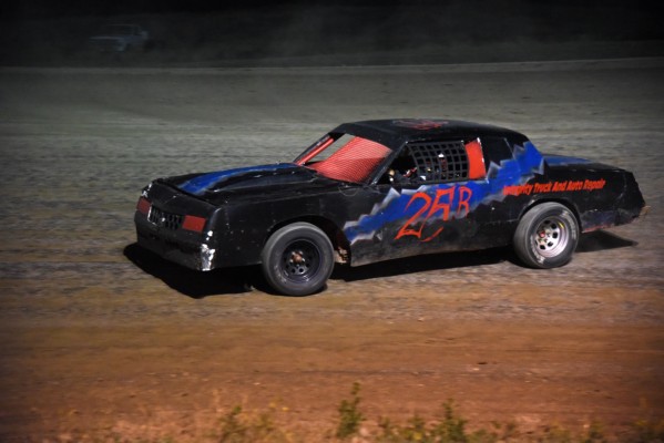 2018 B 25 RICK WEIGHT 831.jpg