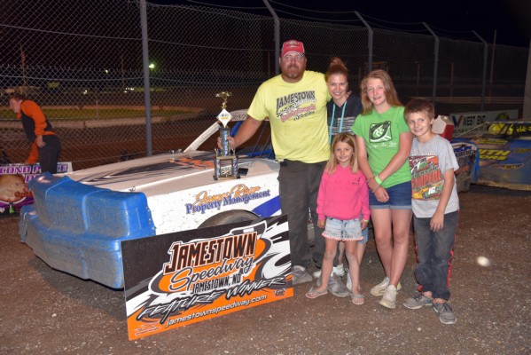2018 XX WINNER-TRAVIS EDINGER AND FAMILY 84.jpg