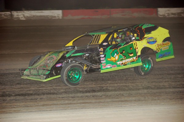 2019 M 39 DON ROBERTSON 82B.jpg