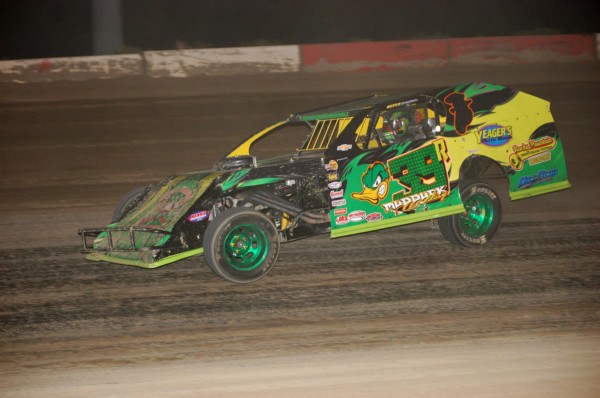2019 M 39 DON ROBERTSON 82D.jpg