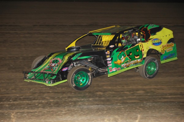 2019 M 39 DON ROBERTSON 830A.jpg